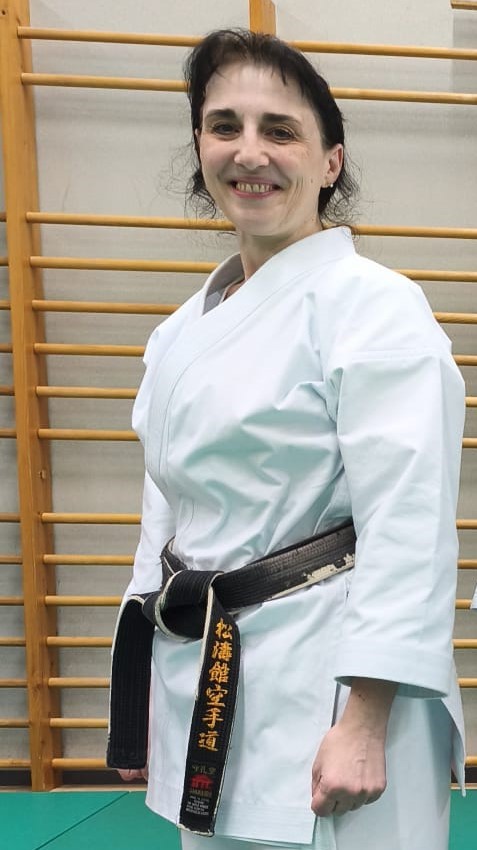 Marie‑José, professeure de karaté